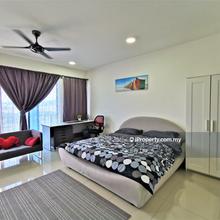 Trefoil Studio Fully Furnished next to Setia City Mall