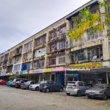 Shop Apartment @ Pbp Puchong Near Bandar Puteri Below Market Near LRT