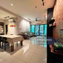Freehold, rare unit, cozy and greenery environment, value buy