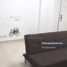 Suriamas Condominium Bandar Sunway High Floor Near LRT For Sale 