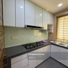 Upper Floor Townhouse - 85% Furnished