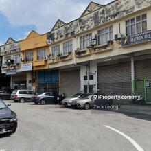 Renovated Bigger Build Up Area, 1.5 Storey Link Factory Serdang Raya