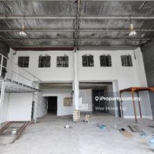Mount Austin Mutiara Emas Factory 3 joint units - 1 Storey 
