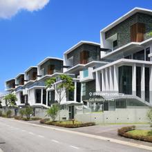 Terrace house for Sale