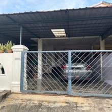 Taman Bukit Kempas Titi Single storey For Sale.