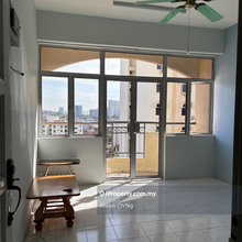 Nice unit nice numbers convenient location 