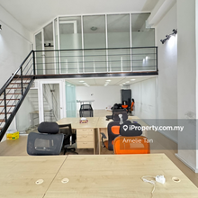 Rare unit! (Biggest soho unit 1134sf)
