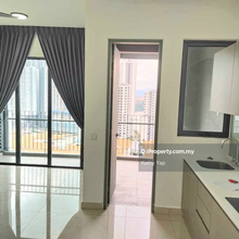 Ready move in, corner unit available for rent 