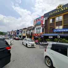 Saujana Utama, Sungai Buloh Prime Location Gfloor shop for rent