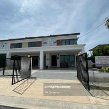 Rumah Teres Dua Tingkat di Sungai Petani
