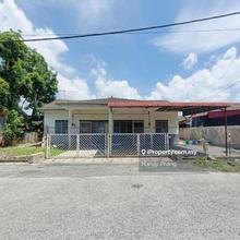 Batu gajah semi D house for sale 
