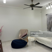 Bandar Botanic 2sty 20x70 semi furnished for rent