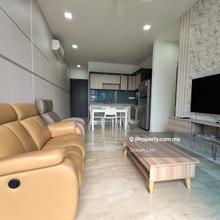 10 stonor fully furnished , mid floor unit for sell