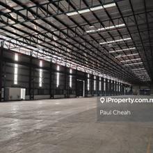 Huge Warehouse For Rent.