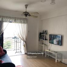 Prima View 829 Sqft 1 Car Park Corner Unit Rare In Market Worth Deal