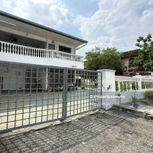 Double storey Semi D @ Freehold @  Renovated