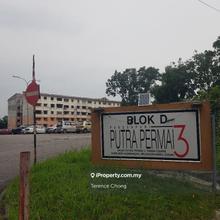 Flat Putra Permai , Block D at Seri Kembangan for Sale 