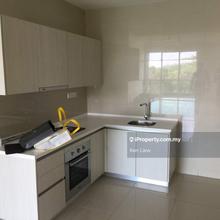 Green Residence Condo Cheras Batu 9 Partially Furnished 2 Carparks