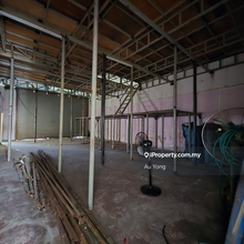 1.5 Storey Terrace Factory For Sale