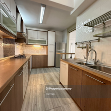 Mont Kiara Pines renovated unit with 2 car parks and tennis courts