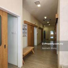 4 storey shop house at Jalan Mendu For Sale