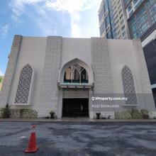Prime shopfront on busiest road in KL, Jalan Tun Razak. Good exposure!