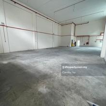 3 storey Semi D cum showroom warehouse Semenyih High Exposure