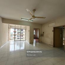 High floor carpark next to lift lobby