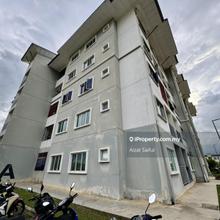 Ground Floor Corner Unit di Green Villa Apartment Kajang