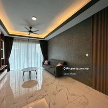 Quaywest Residence @ Queensbay Nicely Renovated Fully Furnish For Ren