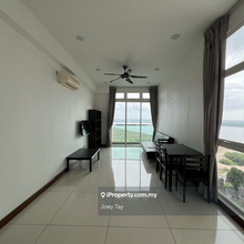 Spacious Layout 3 bedroom all facing sea view and windy
