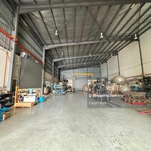 Freehold factory with 3-sty office for sale at Balakong