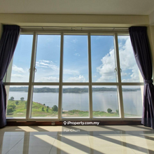 Fully Sea view from living hall luxury condo Puteri cove foreigner 