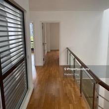 Terrace house for Sale