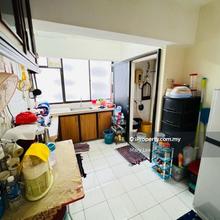 Sungai Ara near Bayan Lepas Industrial Zone flat with carpark