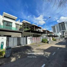 Jalan Mutiara Emas 10/xx @ Mount Austin