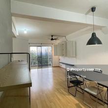 Fresh Air, Quiet Lifestyle with jogging track through the forest 