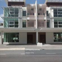 Semi-D house for Sale