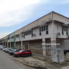 Kepong Taman Perusahawan 1.5 Storey Endlot Factory For Rent
