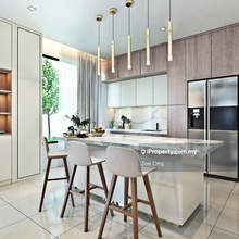 ID Renovated unit, High ceiling, Guarded gated