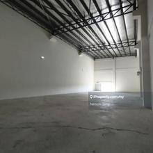 Golden Gateway Factory for Rent - 11,130 sqft Industrial Space