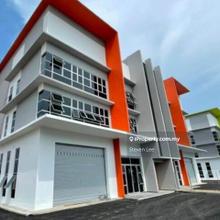 3 Storey Semi-D Factory, Puchong Perdana For Rent 