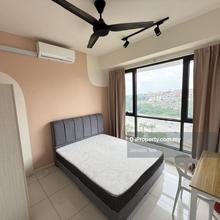 Fully Furnished Middle Room, Ready to Move In! Link Bridge MRT & Mall