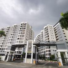 Swimming pool view Dual key condo @ Upper East Ipoh for Sale