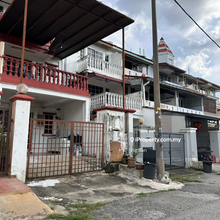 3 Storey Freehold Terrace House for Sale ! Near MRT !
