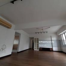 Prima 16 Condo