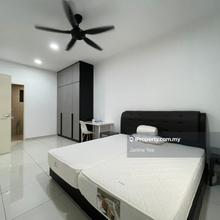 Master Room With Super King Bed & Quality Furniture