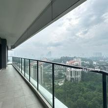 Mid-Floor Corner unit with Uninterrupted View 