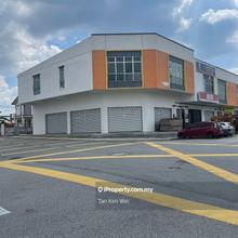 2 storey Corner unit big size for rent at Senai 