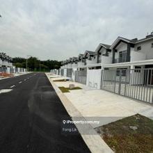 Jasmine Meridin East end lot with land